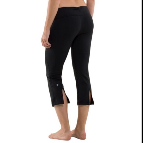LULULEMON Gather and Crow Crop Yoga Pants 4 - Picture 5 of 13